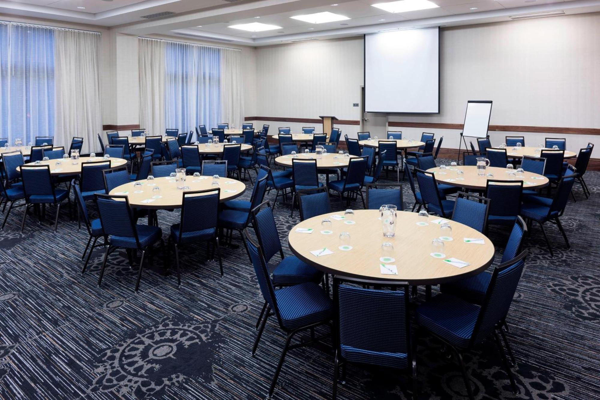 Hotel Courtyard By Marriott Richmond Downtown Esterno foto